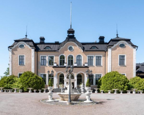 Johannesbergs Slott, Yxlan